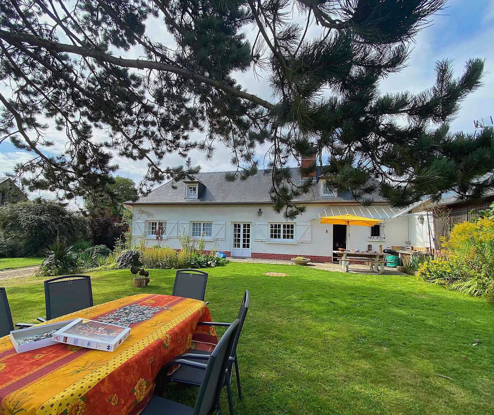 Vakantiehuis met omheinde tuin in Agnières (Frankrijk) 3 honden zijn welkom